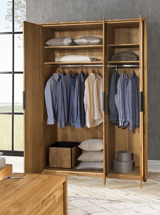 duża dębowa szafa z kolekcji Orio