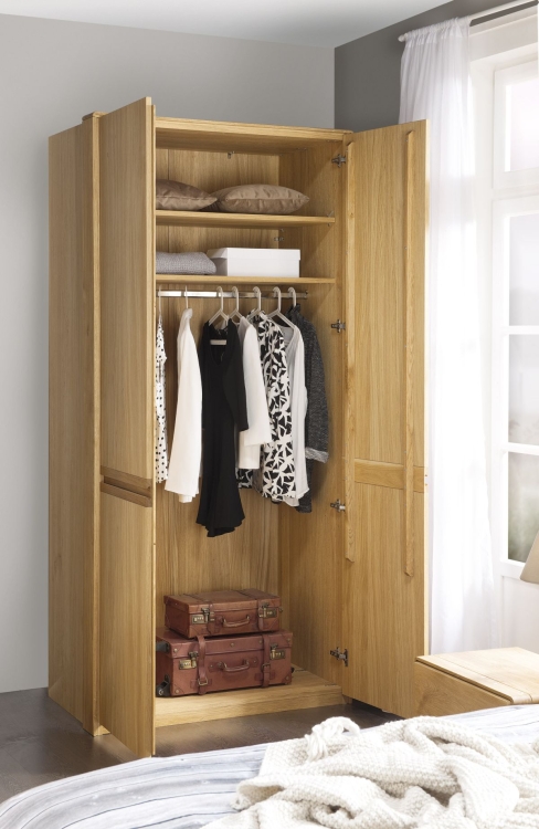 Altea pojemna szafa drewniana do sypialni