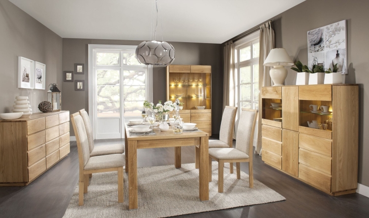 przeszklona duża witryna dębowa z naturalnej kolekcji Altea