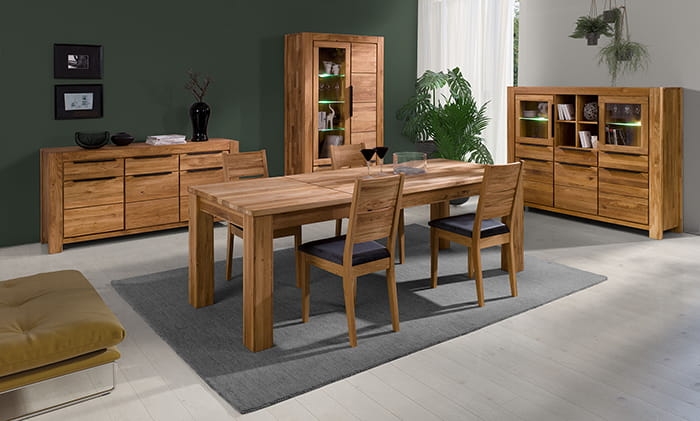 Aranżacja kuchni z jadalnią, z kredensem dębowym Parma 173 cm, dąb naturalny, styl loft