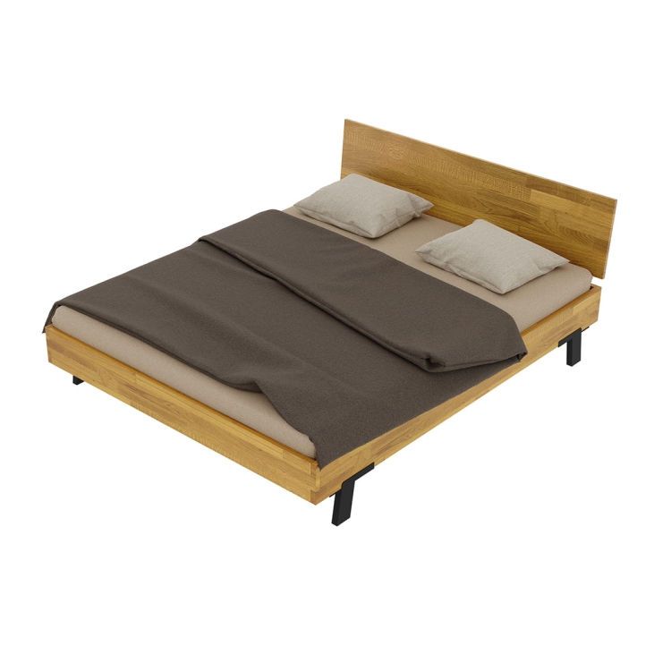 Łóżko Mona Classic 120x200 z olejowanego drewna dębowego, prezentowane pod kątem z góry, w pełnej wersji z zagłówkiem.