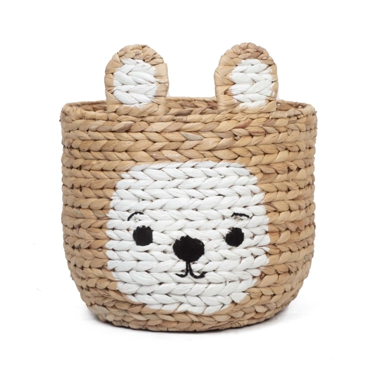 Kosz na zabawki pleciony z hiacyntu wodnego brązowy z uszami i pyszczkiem misia, idealny do pokoju dziecięcego.
