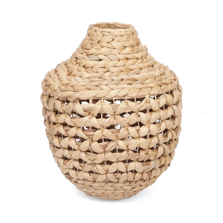 Duży wazon podłogowy pleciony z hiacyntu wodnego w stylu boho, kolor brązowy.