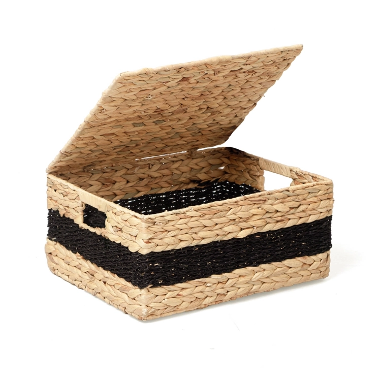 Otwarty prostokątny kosz z hiacyntu wodnego, zamykany pojemnik boho.