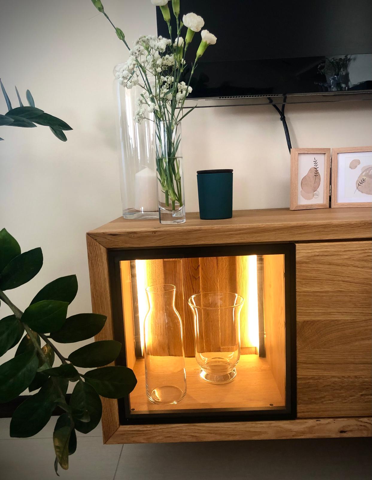 wisząca szafka dębowa Vivo